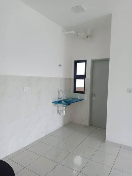 Kediaman Servis untuk Dijual di Residensi Mutiara Kajang 2 - Annie Lee - Kitchen - PropertyGuru.com.my