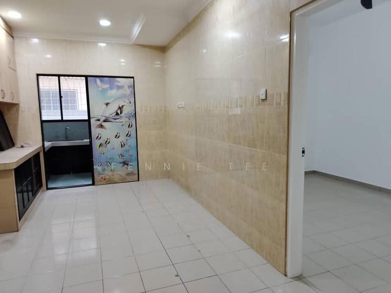 2-storey Terraced House for Rent in Teluk Intan (Perak) - Fennie Tee - Kitchen - PropertyGuru.com.my