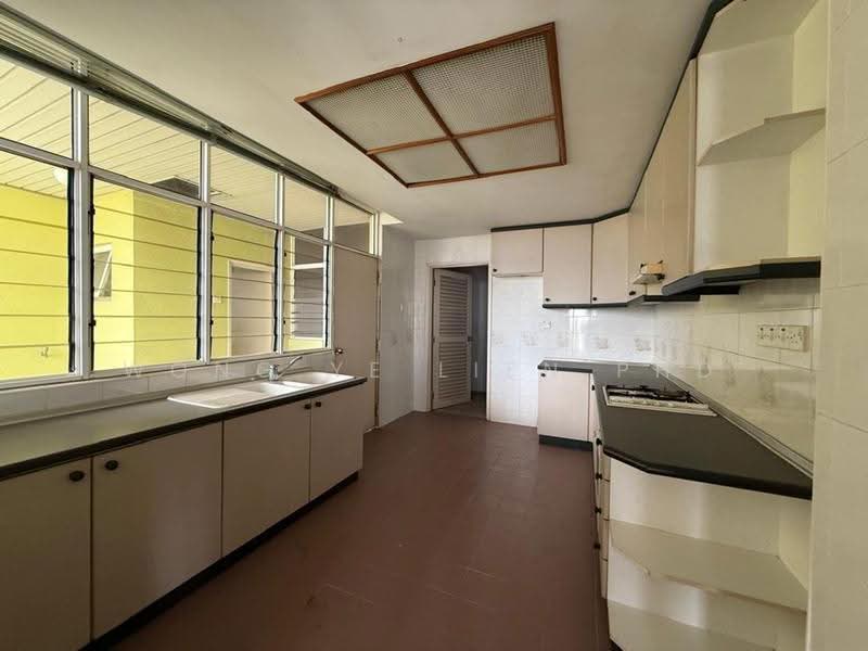 Condominium for Sale at Indera Subang - Wong Ye Lien PhD - Kitchen - PropertyGuru.com.my