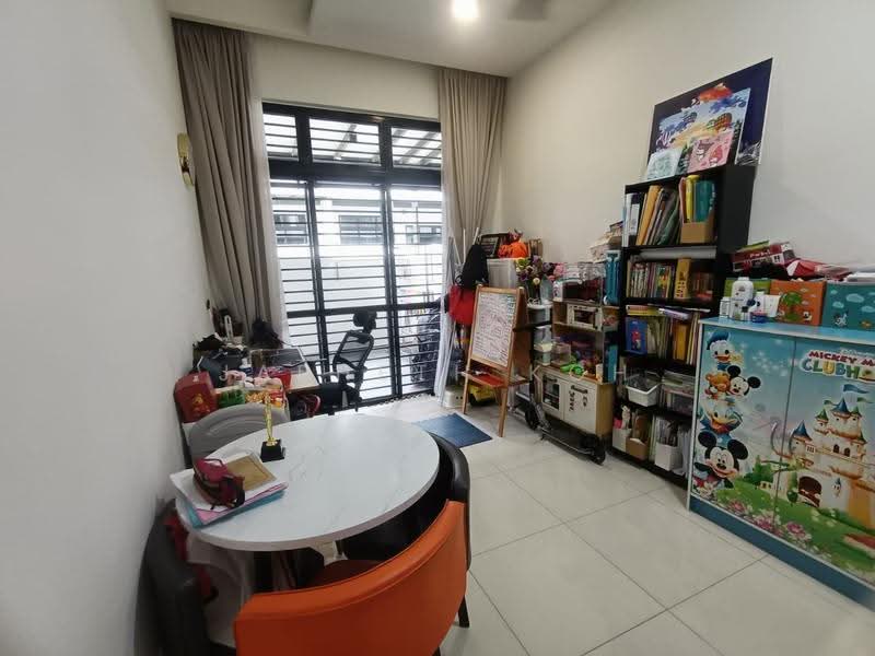 Terraced House for Sale in Johor Bahru (Johor) - Japheth Koh - Study - PropertyGuru.com.my
