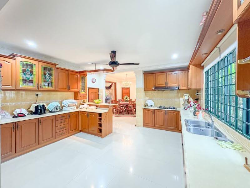 Bungalow House untuk Dijual di Kampung Dato Abu Bakar Baginda (Dengkil) - BILYA ARIFF - PropertyGuru.com.my