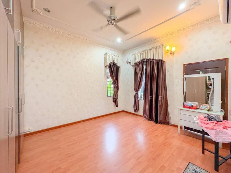 Bungalow House untuk Dijual di Kampung Dato Abu Bakar Baginda (Dengkil) - BILYA ARIFF - PropertyGuru.com.my