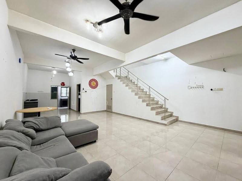 2-storey Terraced House for Sale in Nusa Sentral (Iskandar Puteri (Nusajaya)) - U Hon Kun - Living Room - PropertyGuru.com.my