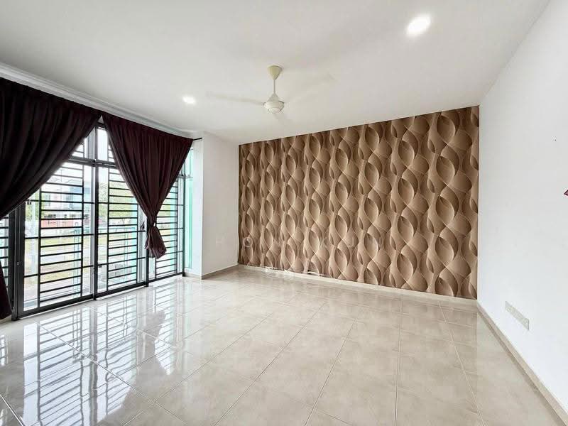 2-storey Terraced House for Sale in Nusa Sentral (Iskandar Puteri (Nusajaya)) - U Hon Kun - Living Room - PropertyGuru.com.my