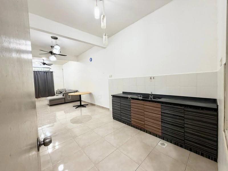 2-storey Terraced House for Sale in Nusa Sentral (Iskandar Puteri (Nusajaya)) - U Hon Kun - Living Room - PropertyGuru.com.my