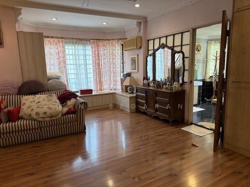 Rumah Teres 2-Tingkat untuk Dijual di Taman Bangsar (Bangsar) - K.N. Segaran - Living Room - PropertyGuru.com.my