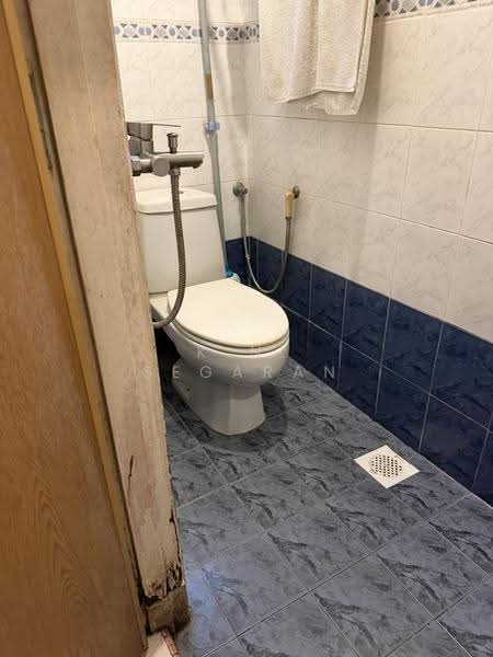 Rumah Teres 2-Tingkat untuk Dijual di Taman Bangsar (Bangsar) - K.N. Segaran - Bathroom - PropertyGuru.com.my