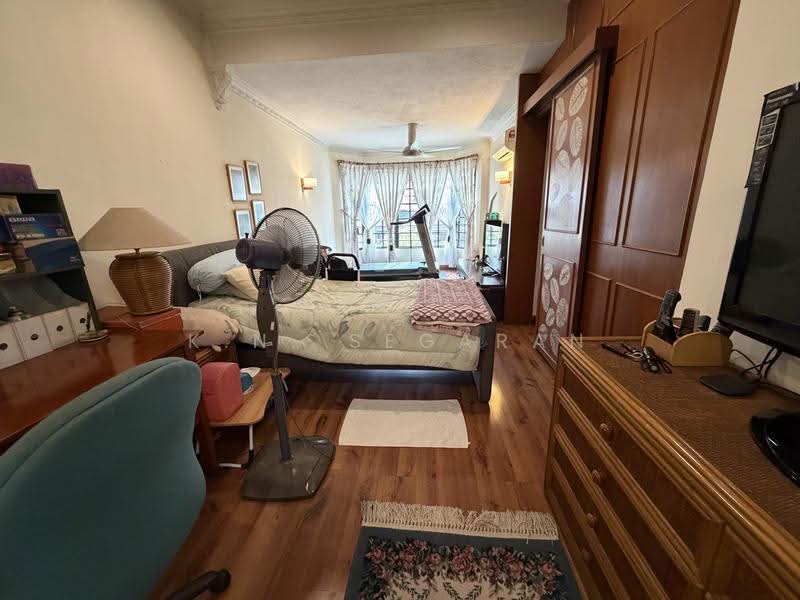 Rumah Teres 2-Tingkat untuk Dijual di Taman Bangsar (Bangsar) - K.N. Segaran - Bedroom - PropertyGuru.com.my