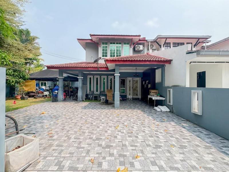 Rumah Teres 2-Tingkat untuk Dijual di Taman Lestari Perdana (Seri Kembangan) - BILYA ARIFF - Exterior - PropertyGuru.com.my