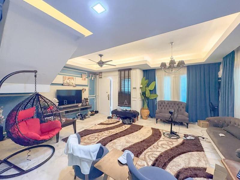 Rumah Teres 2-Tingkat untuk Dijual di Taman Lestari Perdana (Seri Kembangan) - BILYA ARIFF - Living Room - PropertyGuru.com.my