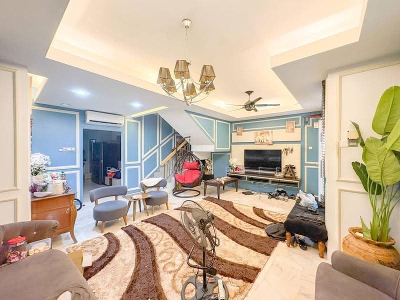 Rumah Teres 2-Tingkat untuk Dijual di Taman Lestari Perdana (Seri Kembangan) - BILYA ARIFF - Living Room - PropertyGuru.com.my