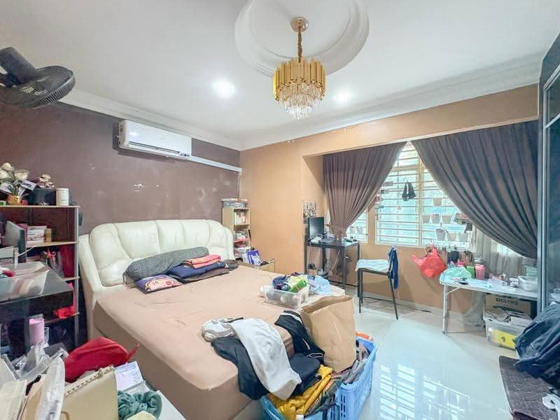 Rumah Teres 2-Tingkat untuk Dijual di Taman Lestari Perdana (Seri Kembangan) - BILYA ARIFF - Bedroom - PropertyGuru.com.my
