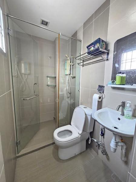 Rumah Teres 2-Tingkat untuk Dijual di Bandar Putra Permai (Seri Kembangan) - Leo Koh - Bathroom - PropertyGuru.com.my