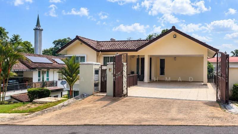 Vila Berkembar untuk Dijual di Shah Alam (Selangor) - Wan Azlan Ahmad - Exterior - PropertyGuru.com.my