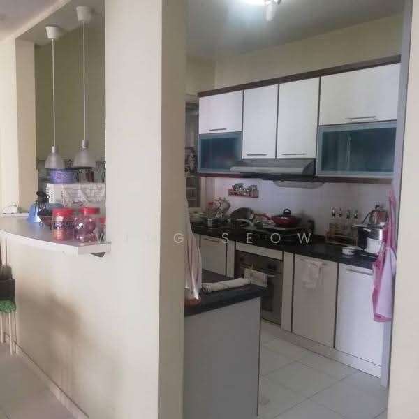 Condominium for Sale at The Tamarind - Wing Seow - Kitchen - PropertyGuru.com.my