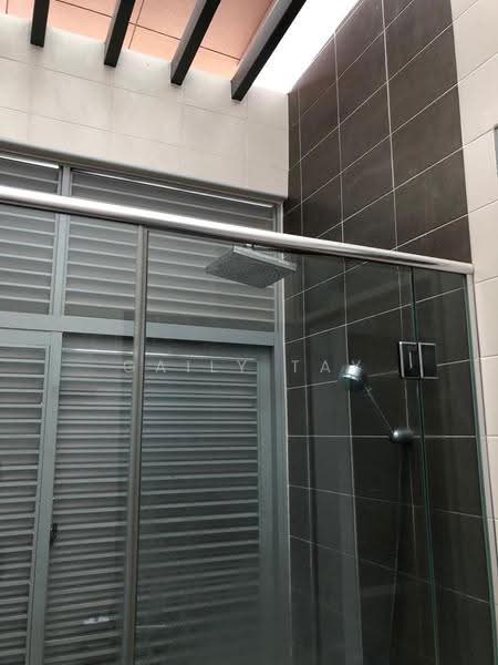 Rumah Teres 3-Tingkat untuk Dijual di Cyberjaya (Selangor) - Gaily Tay - Bathroom - PropertyGuru.com.my
