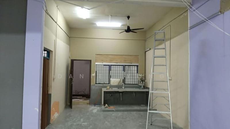 Shop for Rent in Taman Impian Emas (Skudai) - Daniel Yong - Kitchen - PropertyGuru.com.my