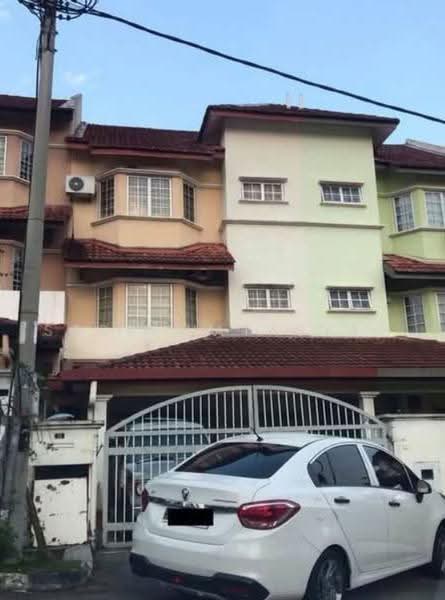 2.5-storey Terraced House for Sale in Cheras (Selangor) - Fifi Natasya - Exterior - PropertyGuru.com.my