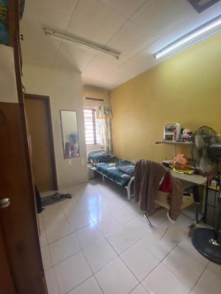 Terraced House for Sale in Bandar Puteri Klang (Klang) - Ken Lai - Bedroom - PropertyGuru.com.my