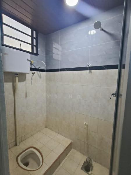 Townhouse for Sale in Rembia (Melaka) - Ys Ng - Bathroom - PropertyGuru.com.my