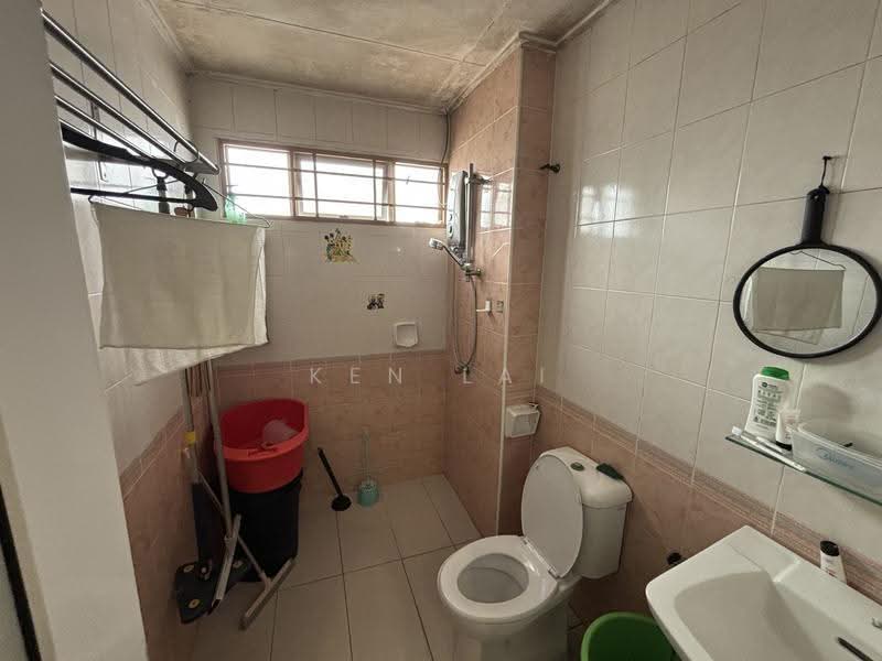 Terraced House for Sale in Bandar Botanic (Klang) - Ken Lai - Bathroom - PropertyGuru.com.my