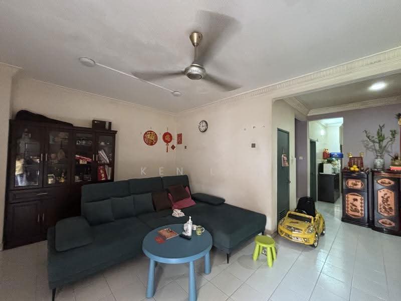 Terraced House for Sale in Bandar Botanic (Klang) - Ken Lai - Living Room - PropertyGuru.com.my