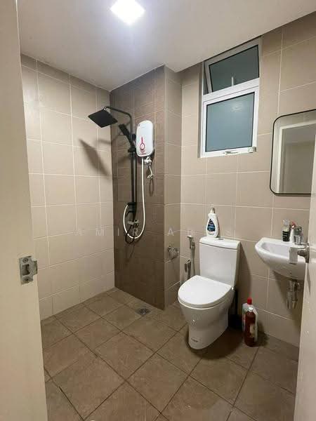 Kondominium untuk Disewa di Flora Rosa - Amir Abas - Bathroom - PropertyGuru.com.my