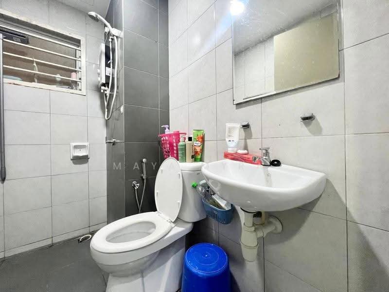 Condominium for Sale at Puncak 7 - Maya Myra - Bathroom - PropertyGuru.com.my