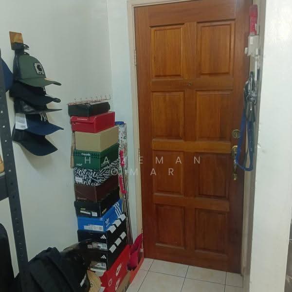 Rumah Flat untuk Dijual di Mesra Ria - Hazeman Omar - Entrance - PropertyGuru.com.my