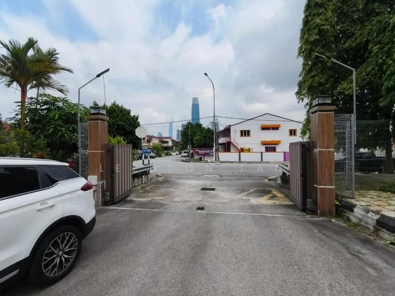 Bungalow House for Sale in Kampung Pandan (Cheras) - Leedeon Tan - Exterior - PropertyGuru.com.my