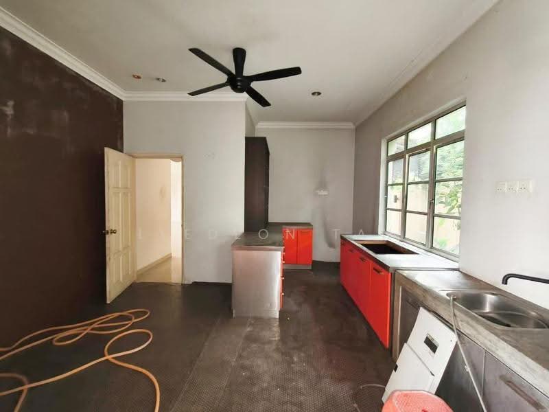 Bungalow House for Sale in Kampung Pandan (Cheras) - Leedeon Tan - Kitchen - PropertyGuru.com.my