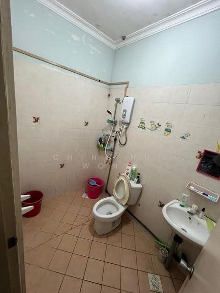 1-storey Terraced House for Sale in Taman Nelly Phase 9 (Kota Kinabalu) - Ching Hui Wong - Bathroom - PropertyGuru.com.my