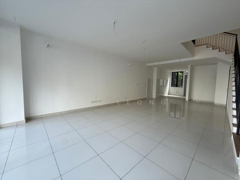 3-storey Terraced House for Sale in Taman Puchong Legenda (Puchong) - Eric Leong - Living Room - PropertyGuru.com.my
