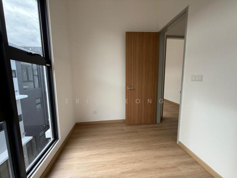 3-storey Terraced House for Sale in Taman Puchong Legenda (Puchong) - Eric Leong - PropertyGuru.com.my