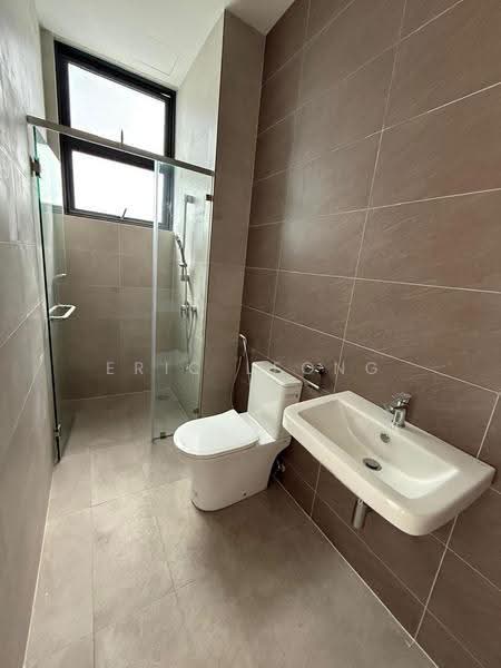3-storey Terraced House for Sale in Taman Puchong Legenda (Puchong) - Eric Leong - PropertyGuru.com.my