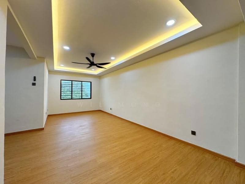 Rumah Flat untuk Dijual di Rumah Pangsa Permas Jaya - Wil Mong - Living Room - PropertyGuru.com.my