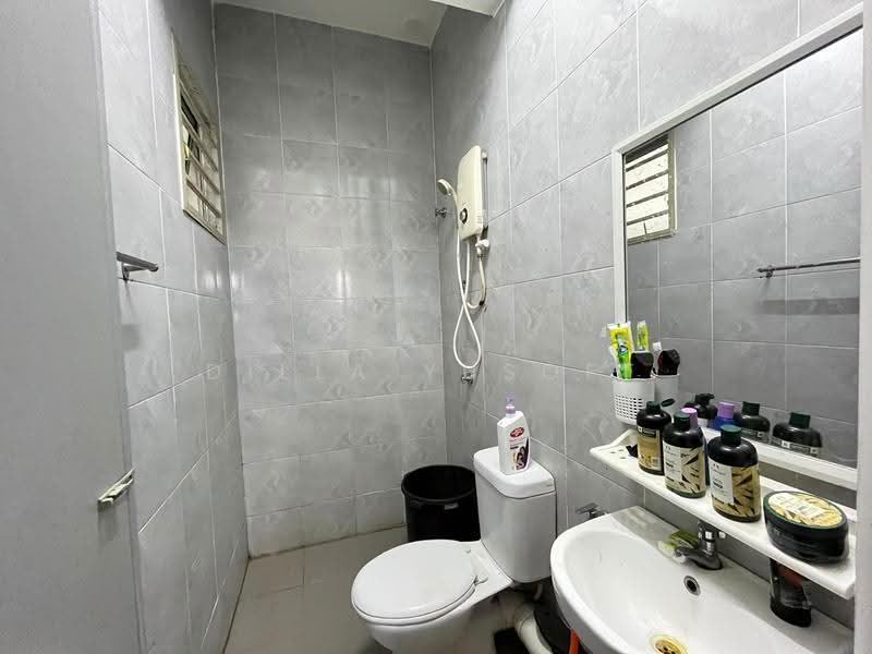 Apartment for Sale at Vesta View - DILLA YUSOFF - Bathroom - PropertyGuru.com.my
