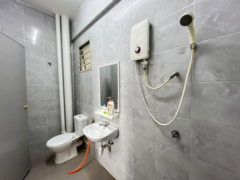 Apartment for Sale at Vesta View - DILLA YUSOFF - Bathroom - PropertyGuru.com.my