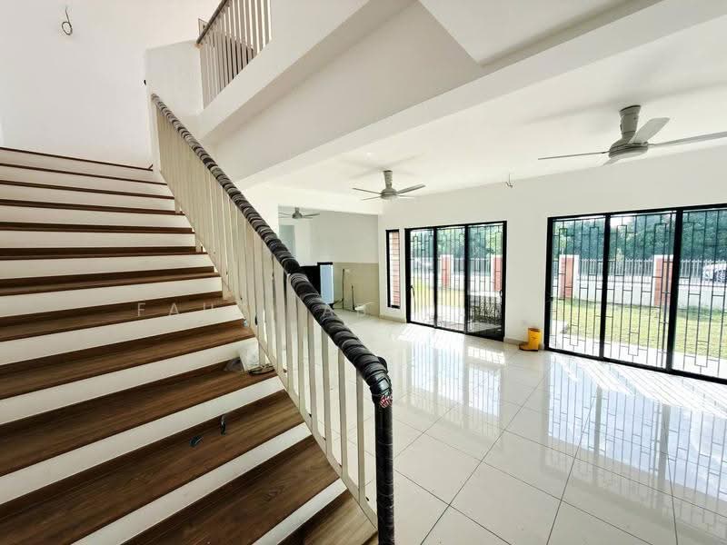2-storey Terraced House for Sale in Elmina (Shah Alam) - Fauzi Abdullah - Living Room - PropertyGuru.com.my
