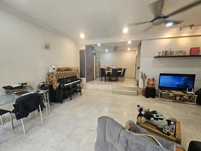 2-storey Terraced House for Sale in Taman Connaught (Cheras) - Kent Fatt - Living Room - PropertyGuru.com.my