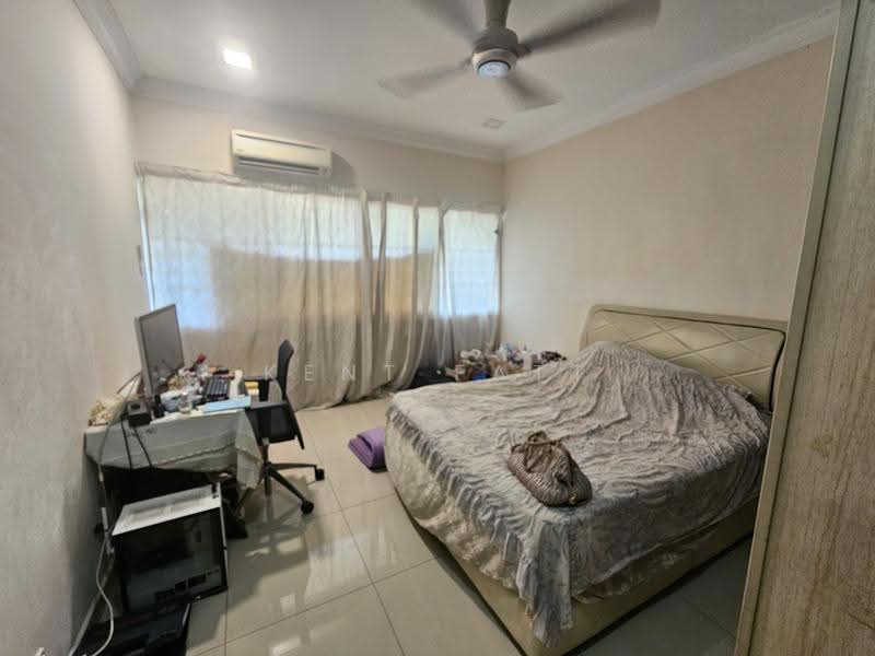 2-storey Terraced House for Sale in Taman Connaught (Cheras) - Kent Fatt - Bedroom - PropertyGuru.com.my
