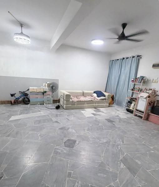 2-storey Terraced House for Sale in Bukit Beruntung (Selangor) - Zann Fauzan - Living Room - PropertyGuru.com.my