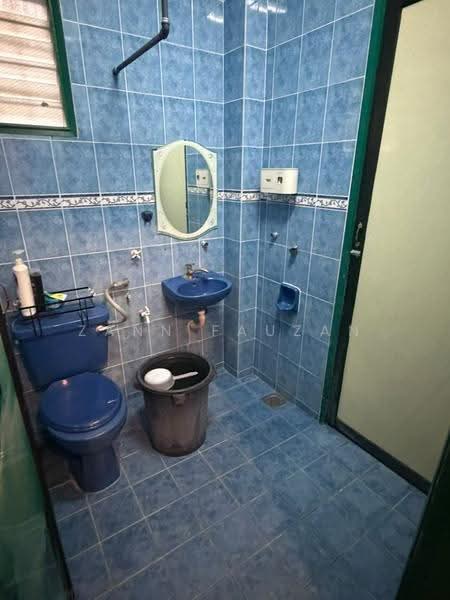 2-storey Terraced House for Sale in Bukit Beruntung (Selangor) - Zann Fauzan - Bathroom - PropertyGuru.com.my