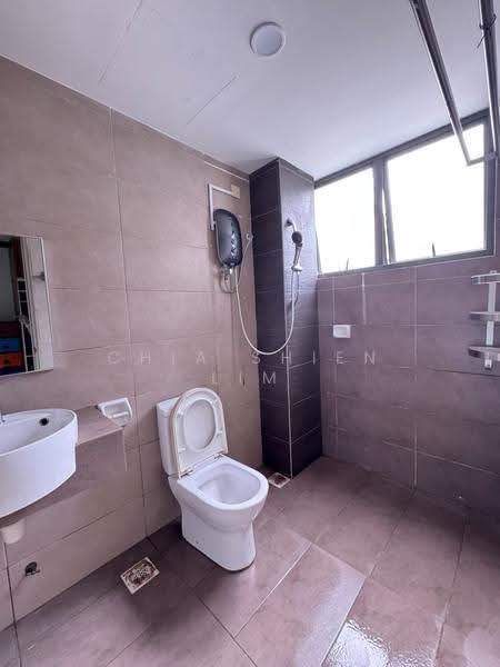 Kediaman Servis untuk Disewa di ARC @ Austin Hills - Chia Shien Lim - Bathroom - PropertyGuru.com.my
