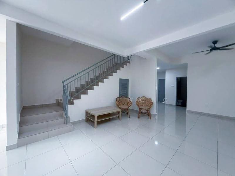 2-storey Terraced House for Sale in Bandar Putra Kulai (Kulai) - Daniel Yong - Living Room - PropertyGuru.com.my