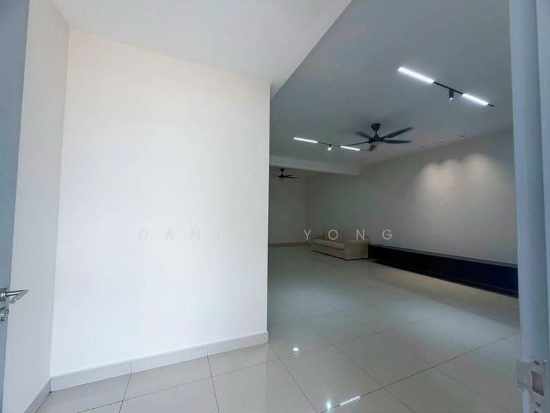 2-storey Terraced House for Sale in Bandar Putra Kulai (Kulai) - Daniel Yong - Living Room - PropertyGuru.com.my