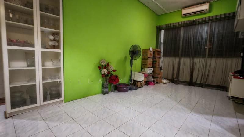 Apartment for Sale at Pangsapuri Putra Impian - DILLA YUSOFF - Living Room - PropertyGuru.com.my