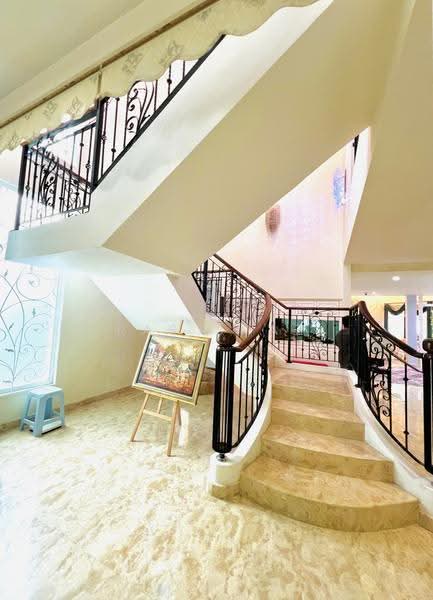 Bungalow House for Sale in Seksyen 7 (Shah Alam) - Ras Shaz - PropertyGuru.com.my