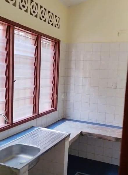 Rumah Teres 3-Tingkat untuk Dijual di Taman Bukit Intan (Sri Petaling) - Chloe Kau - Kitchen - PropertyGuru.com.my