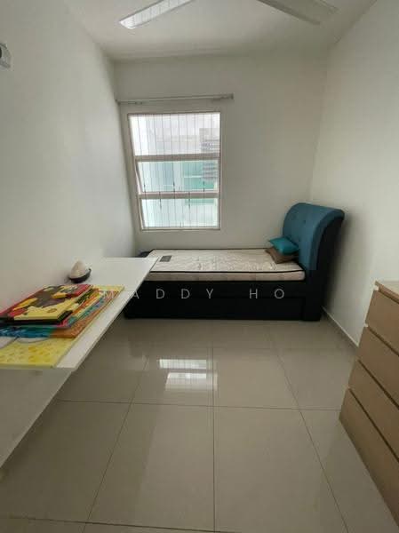 Kondominium untuk Dijual di The Zest @ Kinrara 9 - Maddy Ho - Bedroom - PropertyGuru.com.my